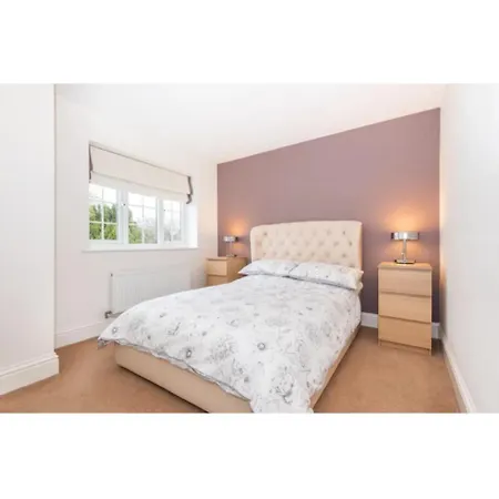 9 College Court Spacious, Modern 4-bed Townhouse In - Pass The Keys Semesterbostad