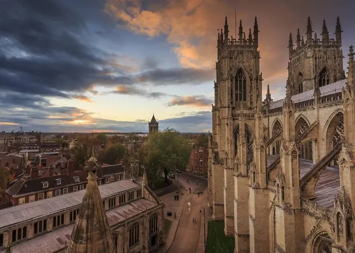 Dom wakacyjny 9 College Court Spacious, Modern 4-bed Townhouse In - Pass The Keys *